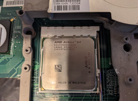 Socket 939 with an Athlon 64 3200+ installed. Photo courtesy of EvieSigma. Socket 939 with an Athlon 64 3200+ installed. Photo courtesy of EvieSigma.